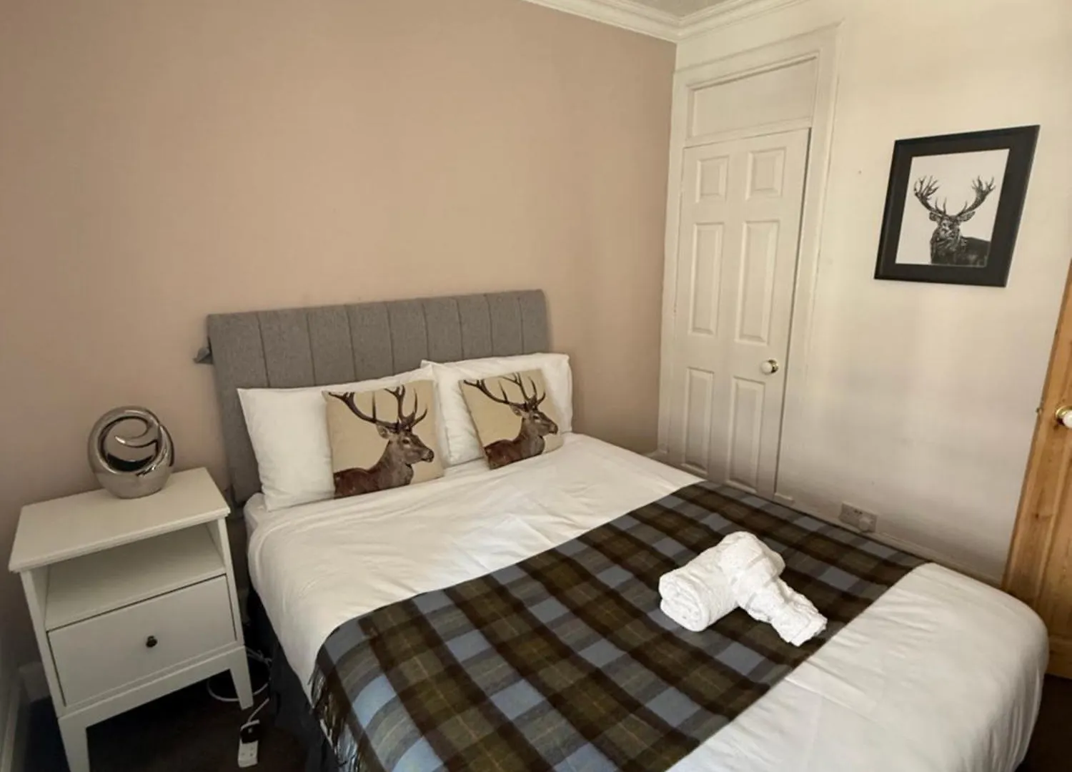 1 Bedroom Apartment In Old Town Edimburgo Reino Unido